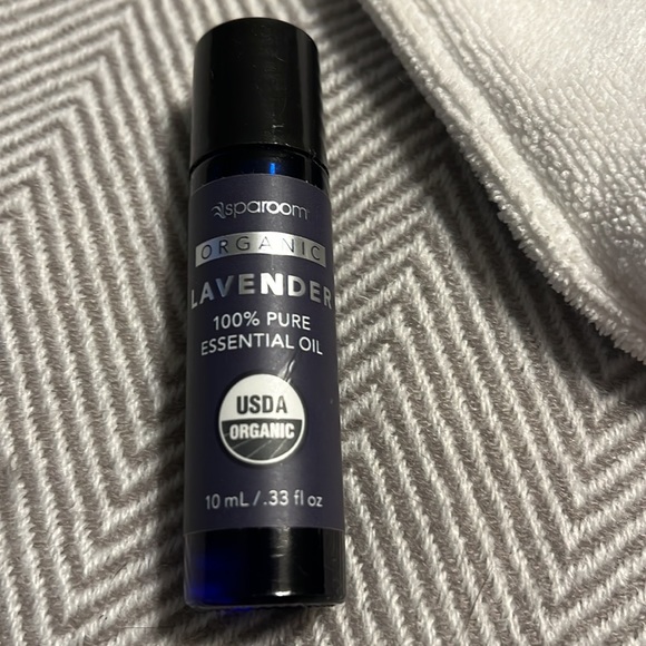 NEW Spa Kit. 3 Nike colorful headbands, eye mask, lavender essential oil… - Picture 3 of 5